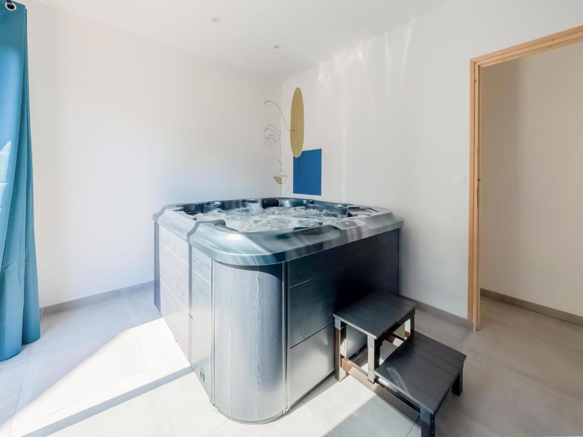 ויירוויל-סור-מר Fully Renovated House Only Few Minutes Walk Away From Ohama Beach מראה חיצוני תמונה